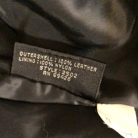 Vintage Wilson Leather Womens Black Coat Sz S One Button Shawl Collar Classic - Picture 8 of 10